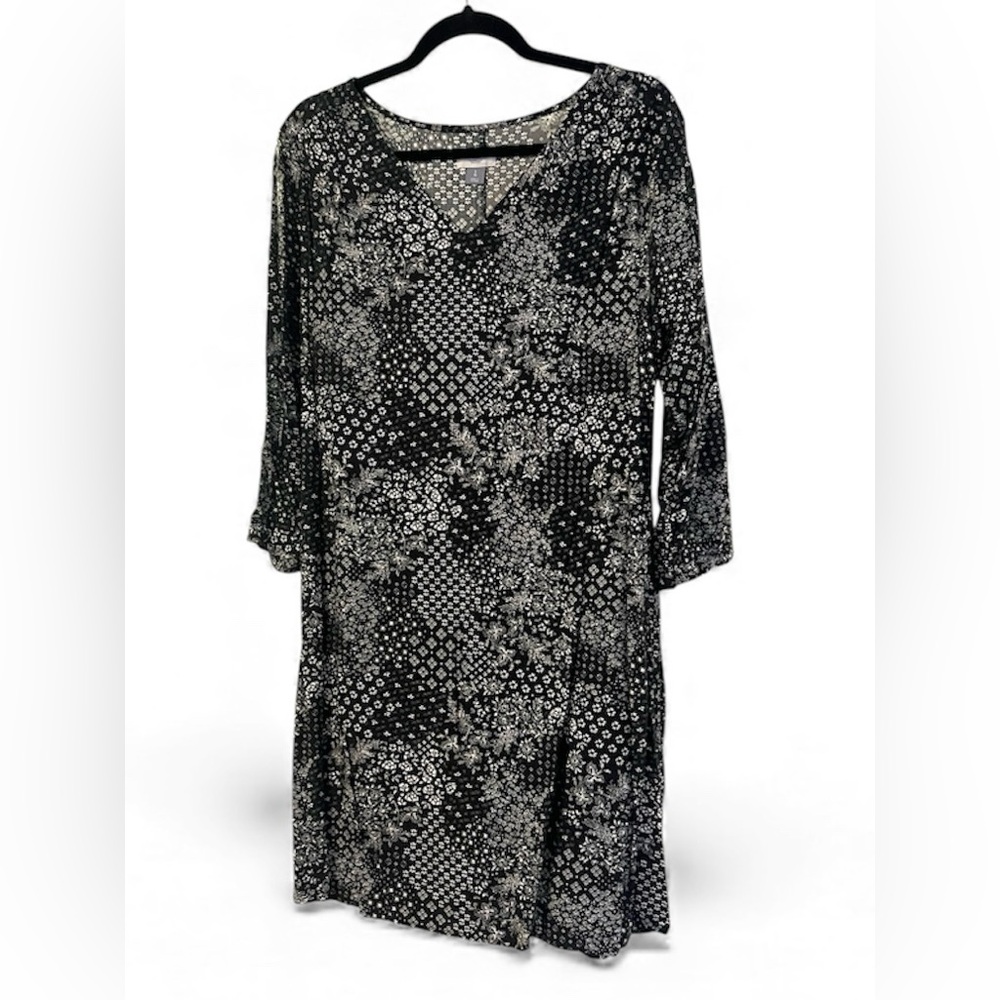 Old Navy Black and White Floral Top